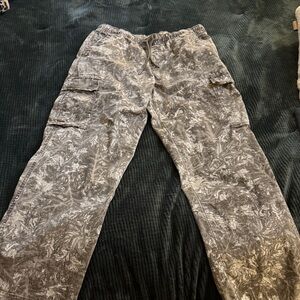Men's Patterned Cargo Pants in Gray